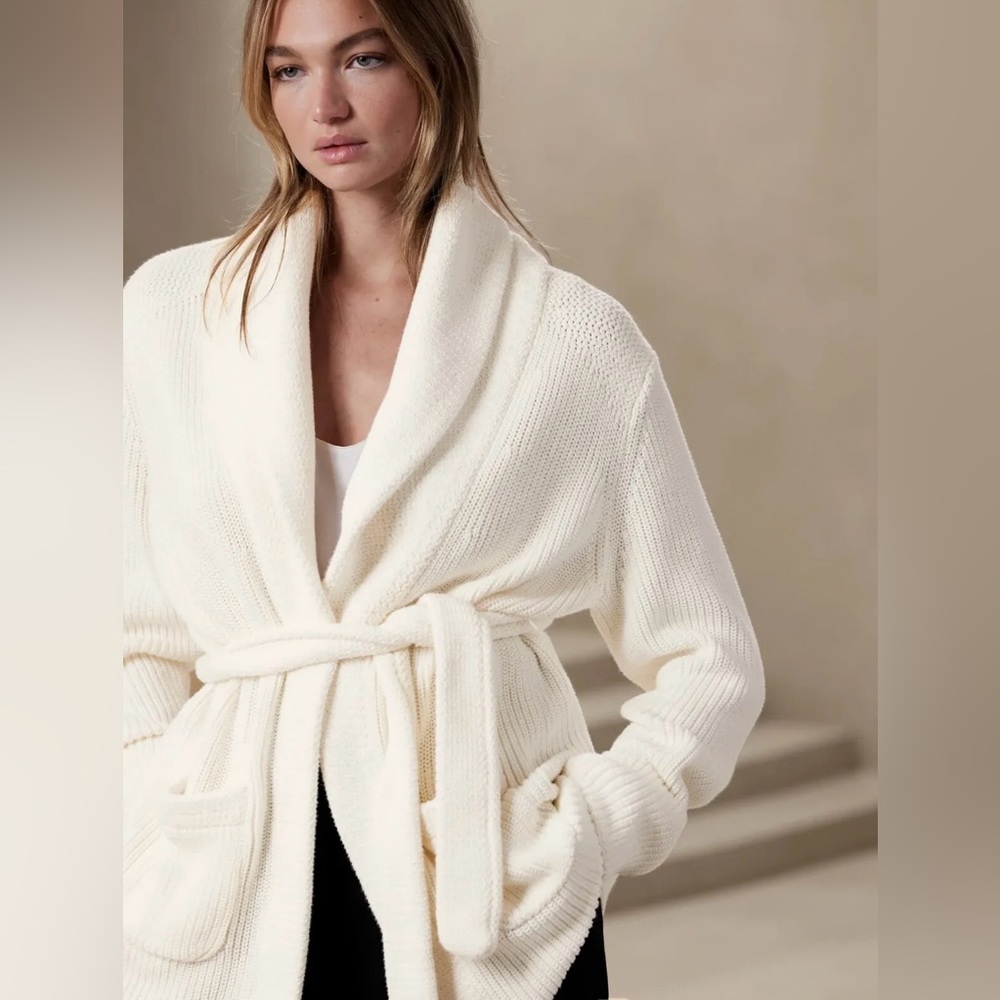 BANANA REPUBLIC
Soli Shawl Collar Cardigan (NWT)